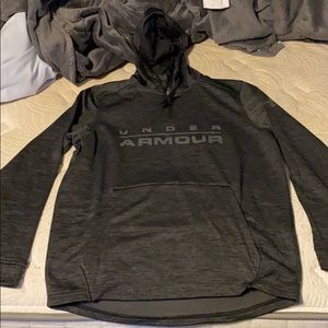 Under Armour 1/4 zip hoodie